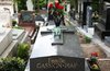 Famous Graves of the Père Lachaise Cemetery - Paris _ Expedia.jpg